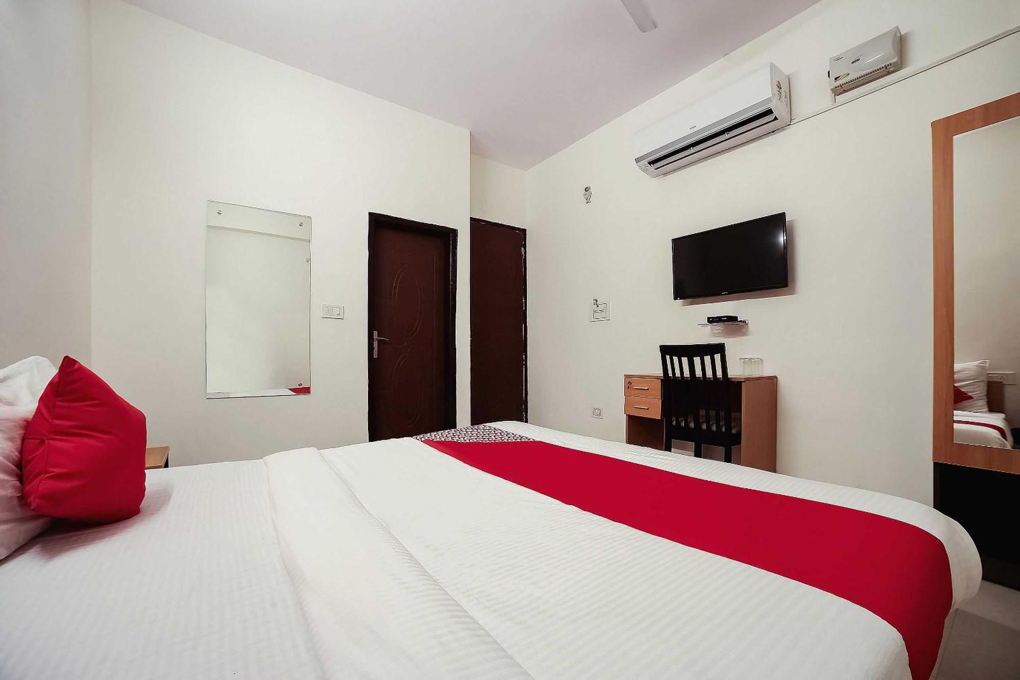 Live On Del5542 Hotel New Delhi Luaran gambar